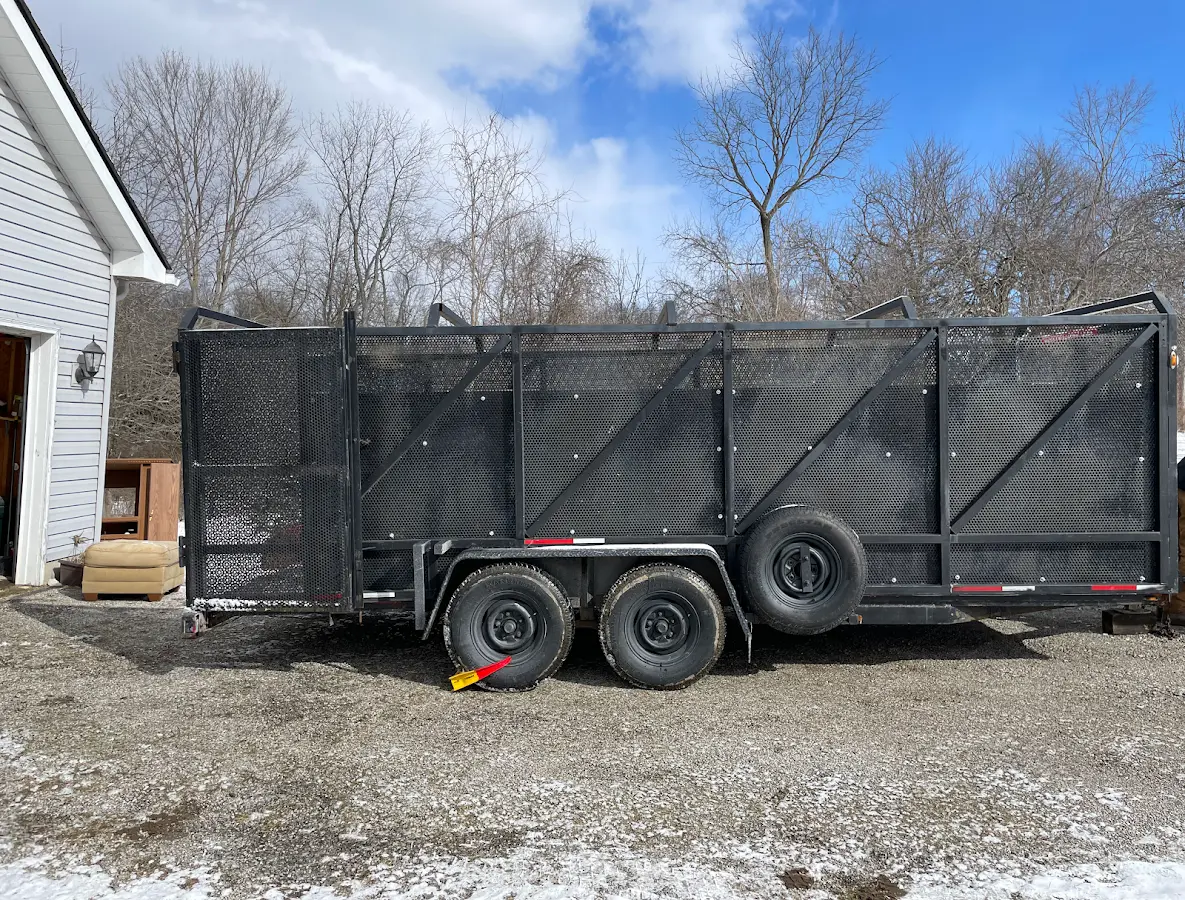 4 Yard Dumpster Rental in Lake Forest Park, WA